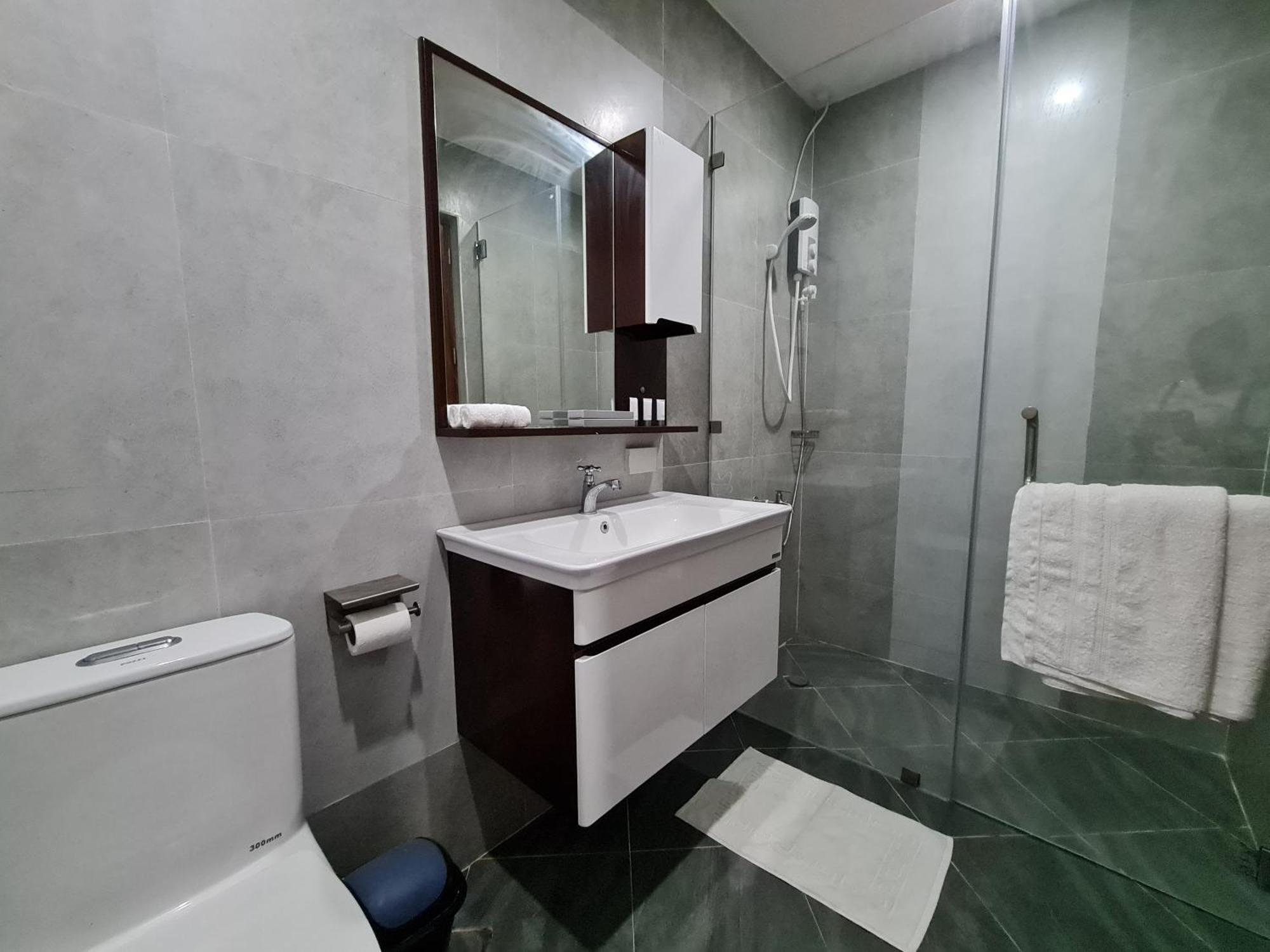 Staycation Hotel San Jose  Екстериор снимка