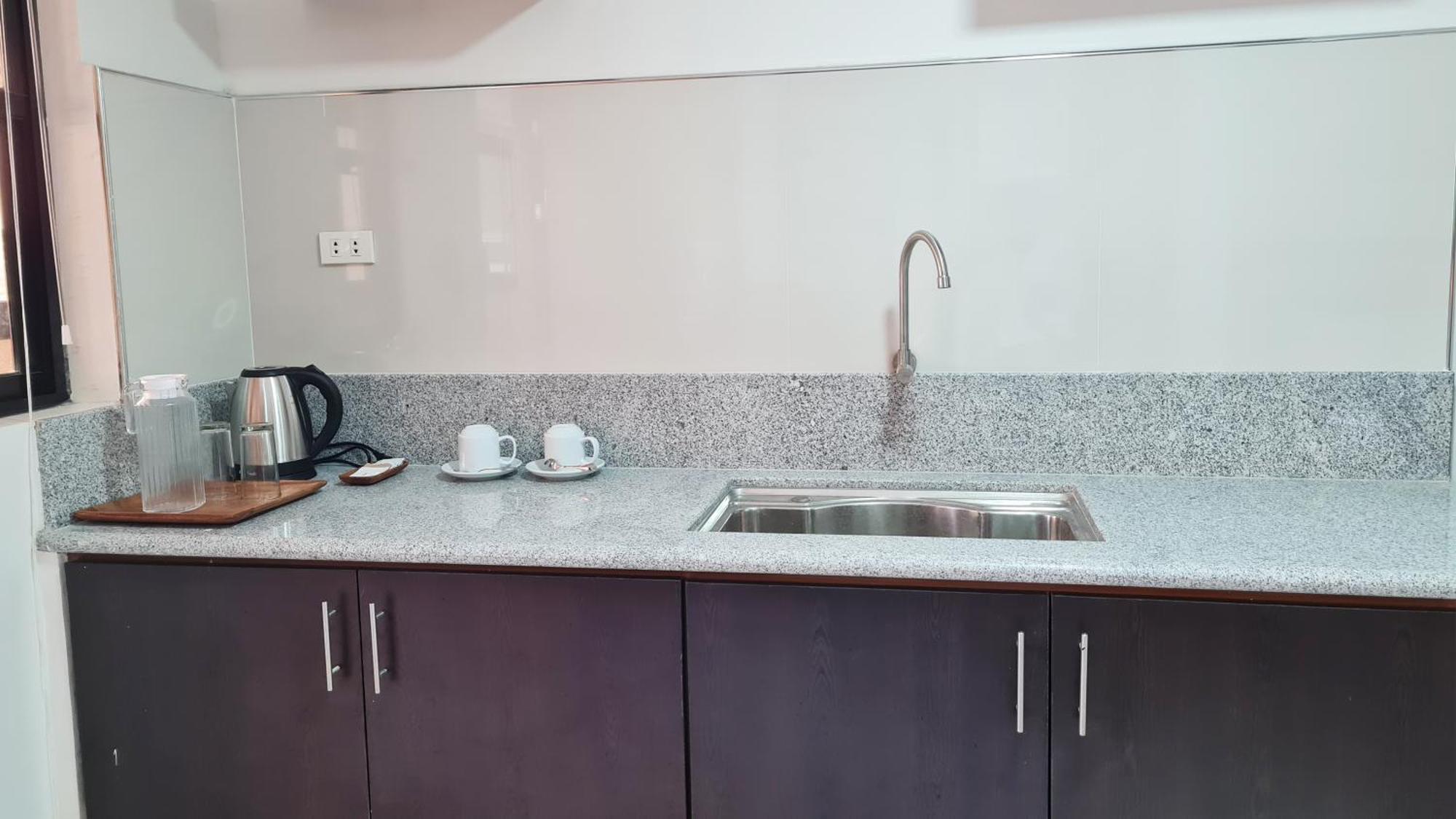 Staycation Hotel San Jose  Екстериор снимка